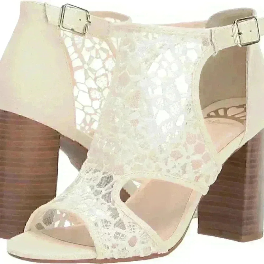 Fergalicious Maddox 3 Peep Toe Block Heels Maddox 3 Cream SIZE 6 (BRAND NEW) - Picture 2 of 16